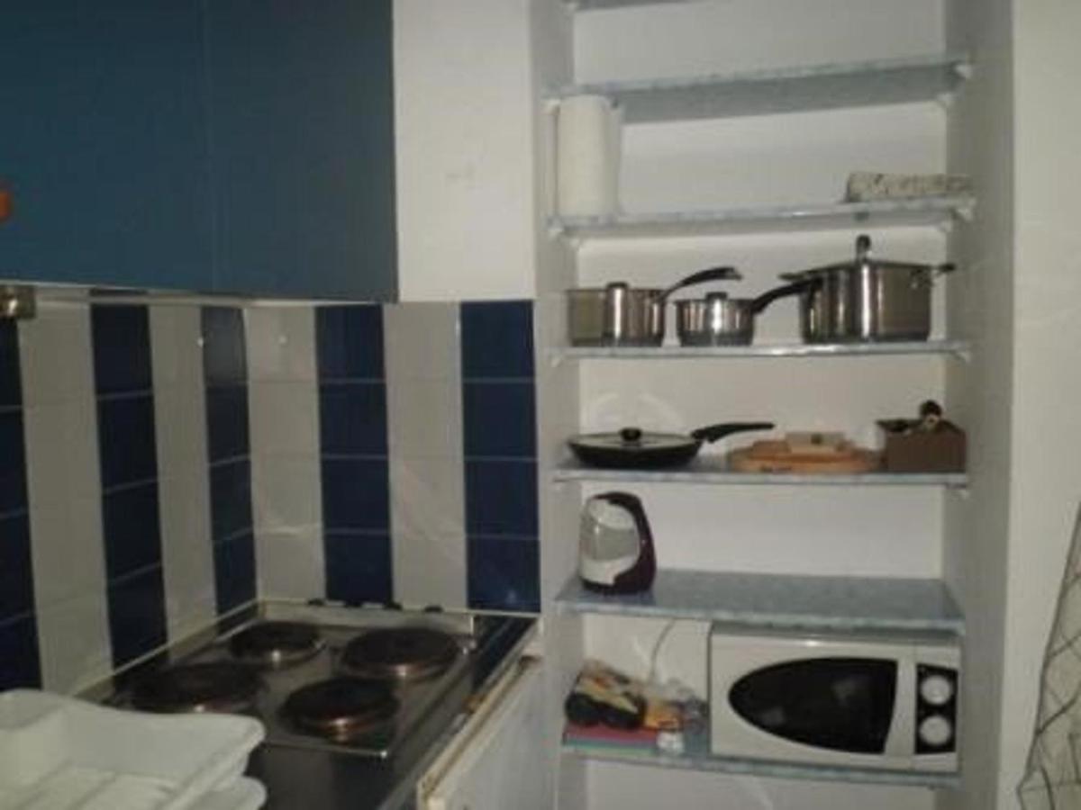 Studio Cabine A 200M De Port Frejus, Plage, Commerces, Terrasse, 4 Couchages, Menage Inclus - Fr-1-226A-31 المظهر الخارجي الصورة